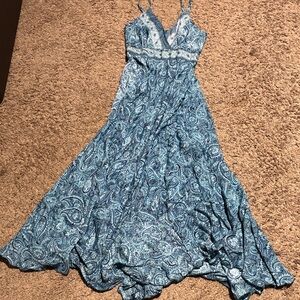 Elegant Blue Paisley Maxi Dress